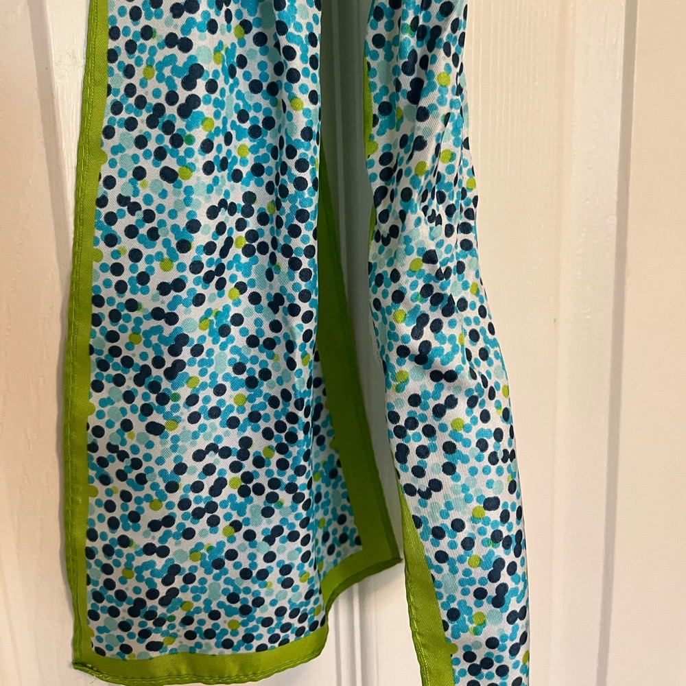 Thirty one scarf